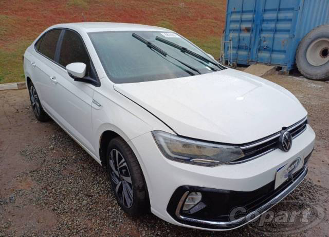 VOLKSWAGEN VIRTUS HIGHLINE 200 AT 1.0 12V TSI TURBO 2024