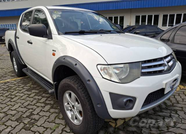 MITSUBISHI L200 TRITON GLS 3.2 TURBO 2014