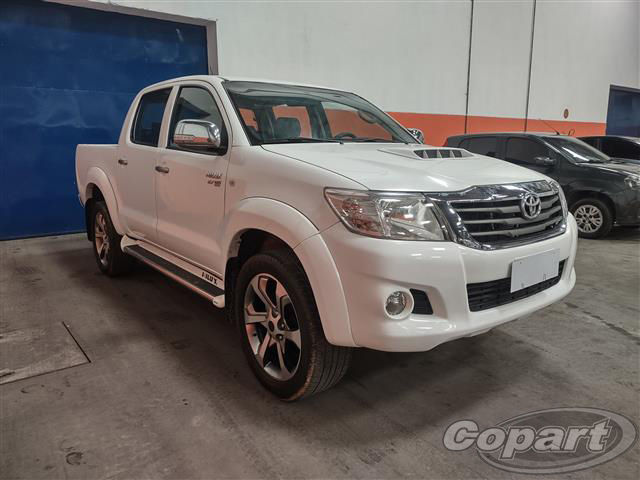 TOYOTA HILUX 2.7 SR 4X2 CD 16V FLEX 4P AUTOMÁTICO 2014