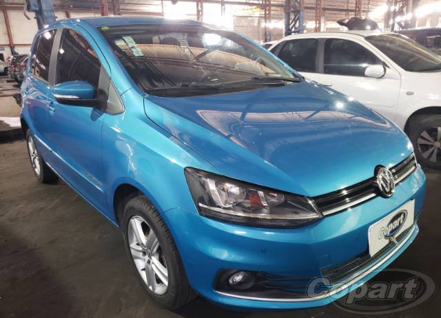 VOLKSWAGEN FOX COMFORTLINE 1.6 MSI 2015