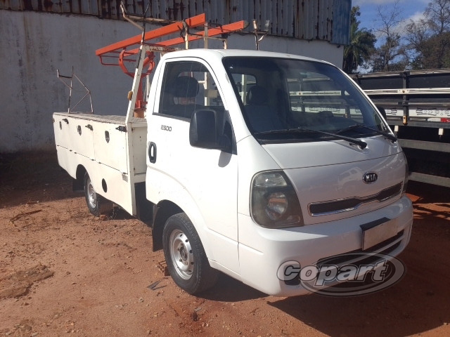 KIA BONGO 2.5 K-2500 4X2 CS DIESEL 2013