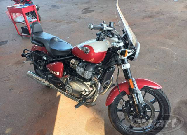 SUPER METEOR 650 2025